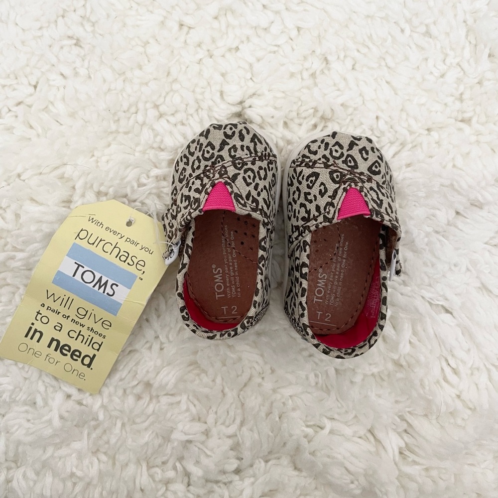 Baby Toms- metallic canvas leopard